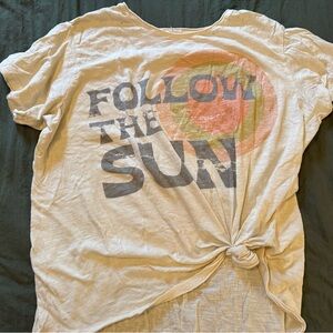 Magnolia Pearl Cream Graphic Tee